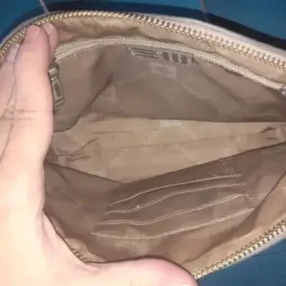 pink & tan Anne Klein lion handbag - Picture 3 of 4